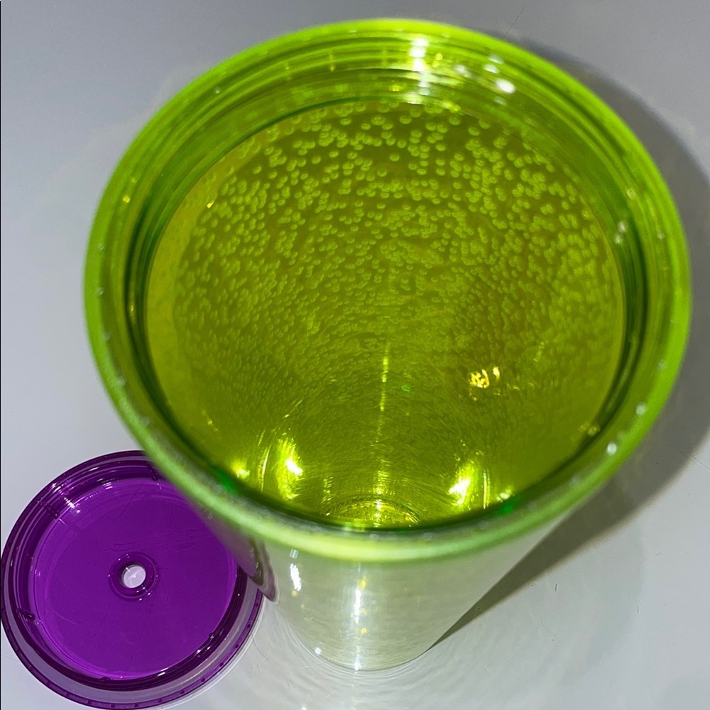 Starbucks Limited Edition 2023 Summer Neon Yellow Lime Bubbleseed Tumbler - Picture 5 of 8